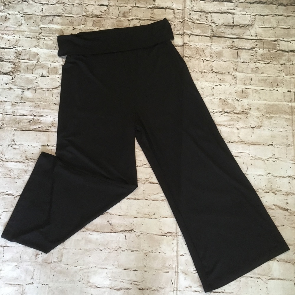 NWT Kirstie Kelly black 92% Modal ankle pants